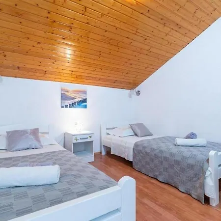 With Parking Space Vela Luka, Korcula - 20932 アパート ヴェラ・ルカ